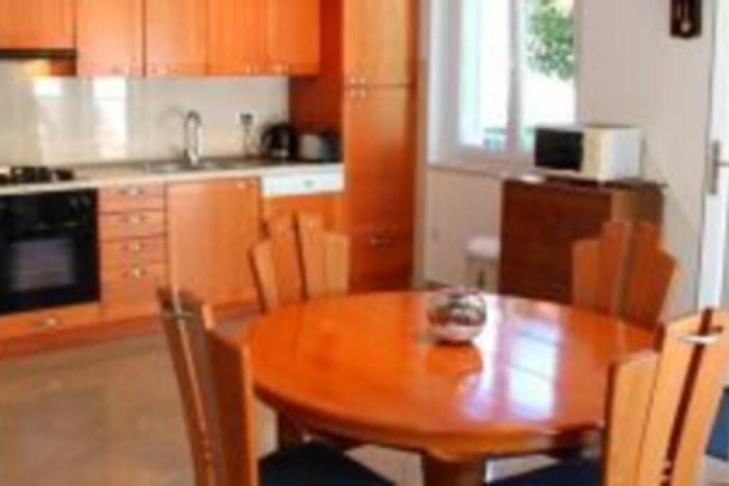 Charming For 3 Pax In Lägenhet Cavtat